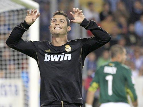  特鲁瓦顽强逼平强敌保留微弱保级希望火种  